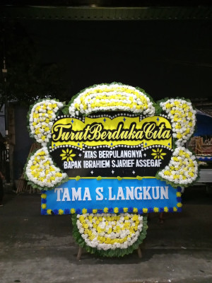 Papan Bunga Duka di Panggarangan